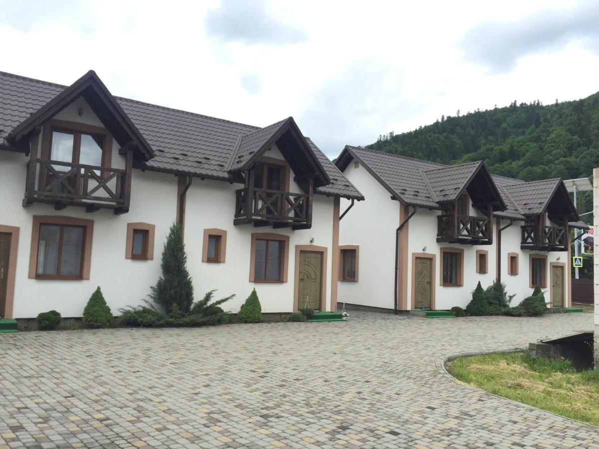 Карпатський Готель Олександрія Mîkulîciîn Exterior foto